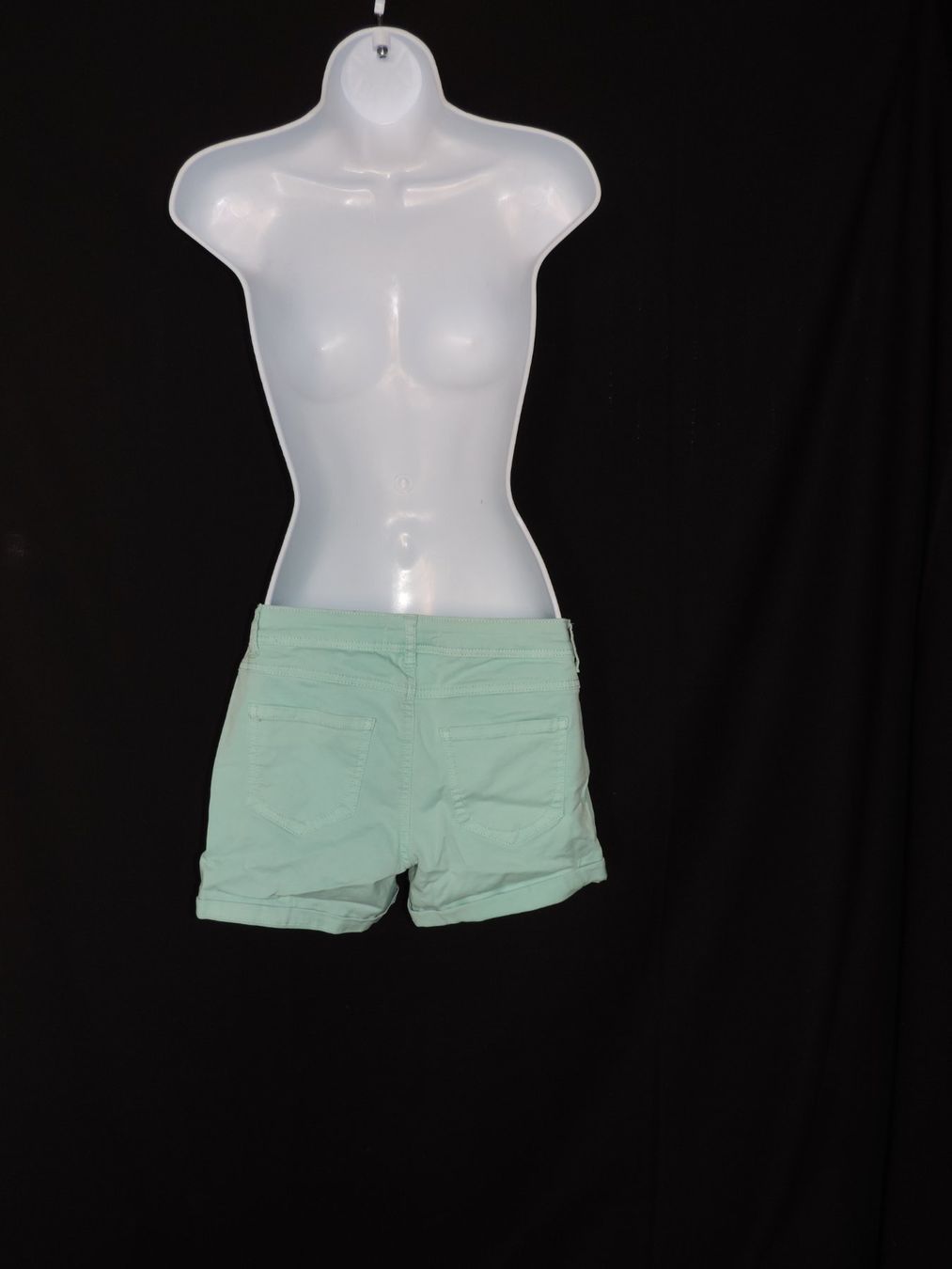 Pantalons: short bleu turquoise – D'occasion à Genève par Axelle333 8
