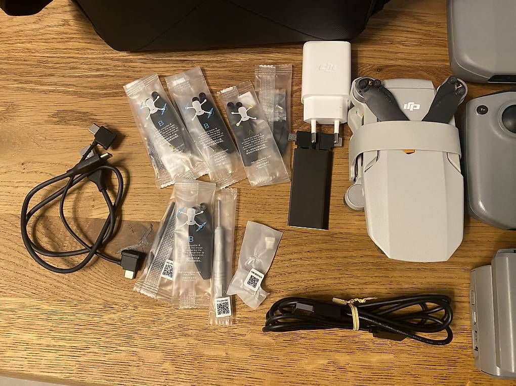 Modellismo RC: DJI Mini 2 Fly More Combo 3 Batterie + accessori – Usato da Rivera venduto da Dpe_rpb7 2