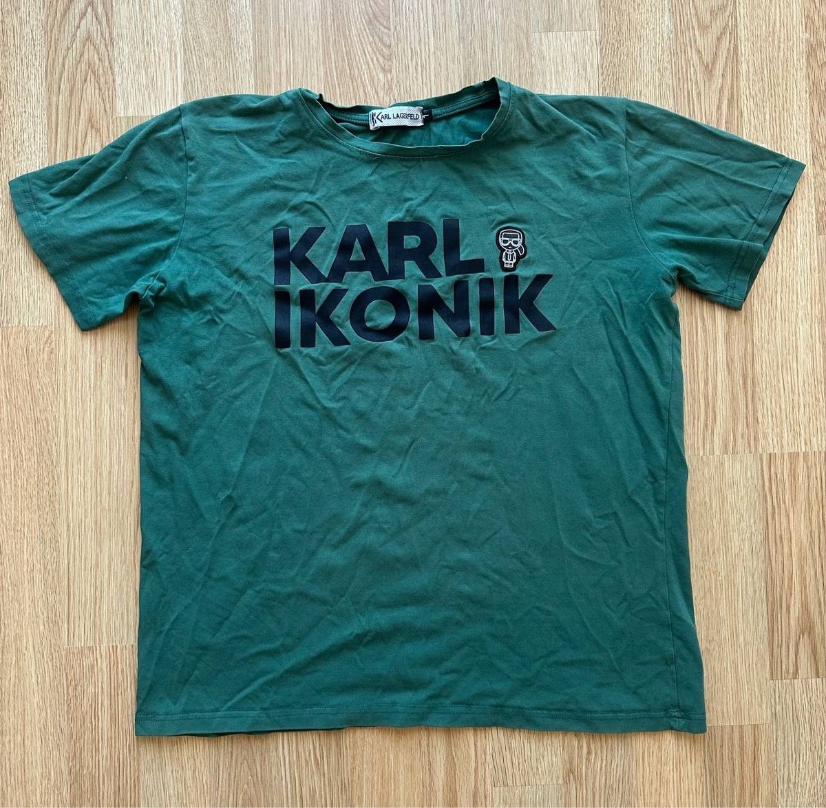 Karl Lagerfeld T-shirt: Karl Lagerfeld Tshirt  – Usato da Pfäffikon ZH venduto da Nataliia.