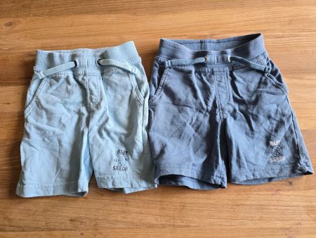 Lot de 2 short taille 68⚓️