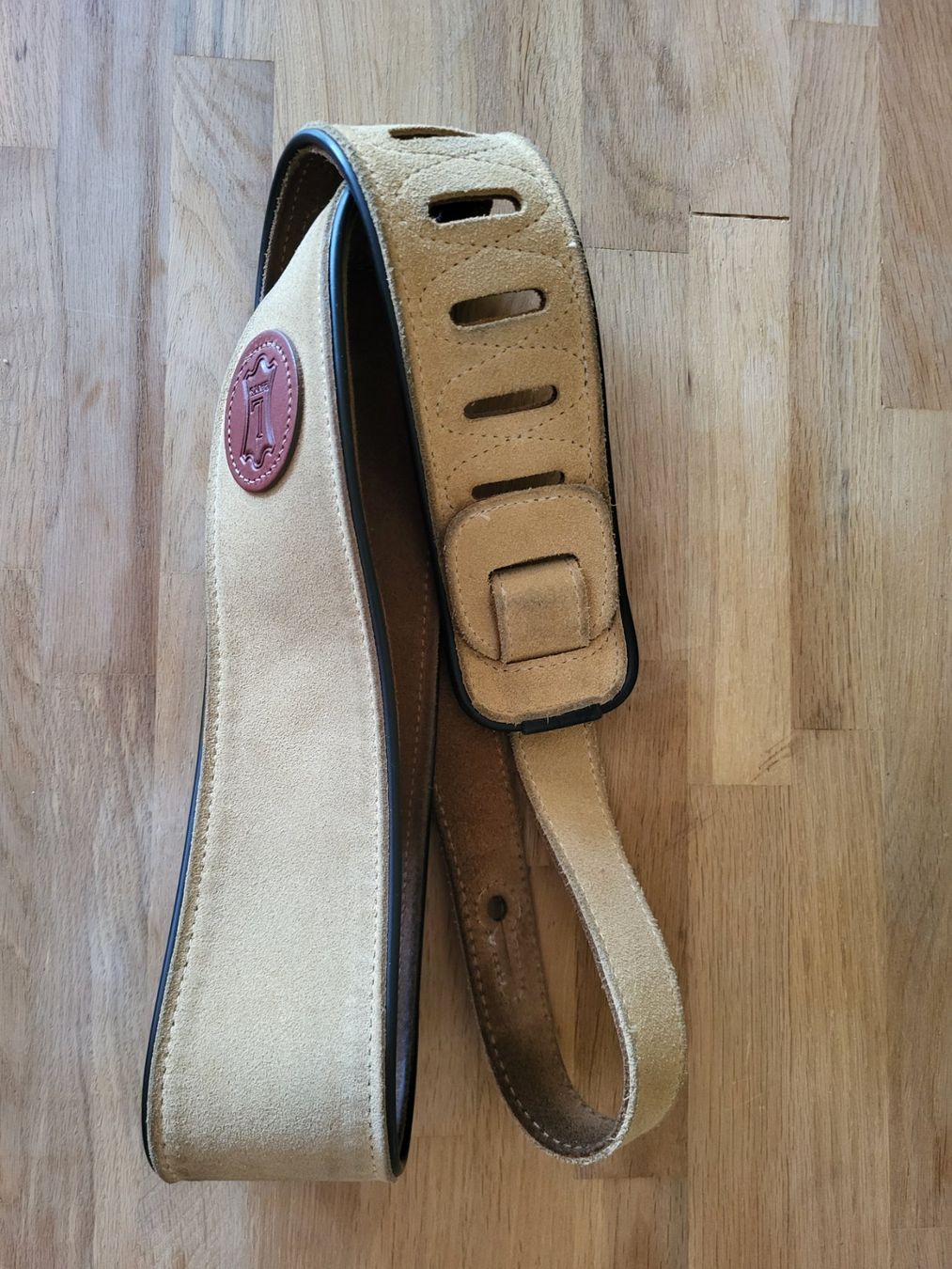 Musikinstrumente: Levis Gitarren Gurt – Gebraucht aus Seltisberg von Ppeter68