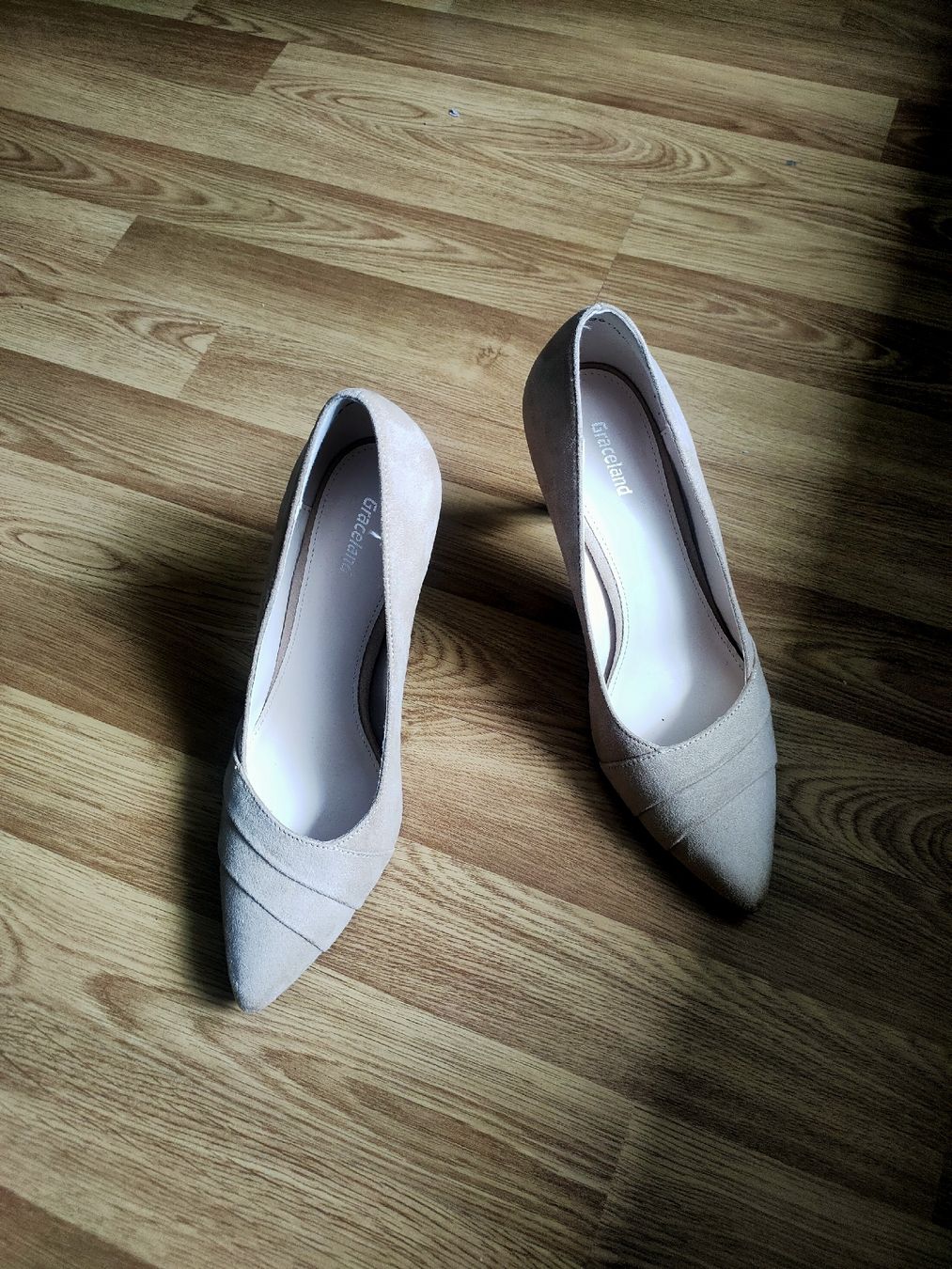 Scarpe da donna: High heels beige – Nuovo (secondo la descrizione) da Zürich venduto da mar_dl57 1