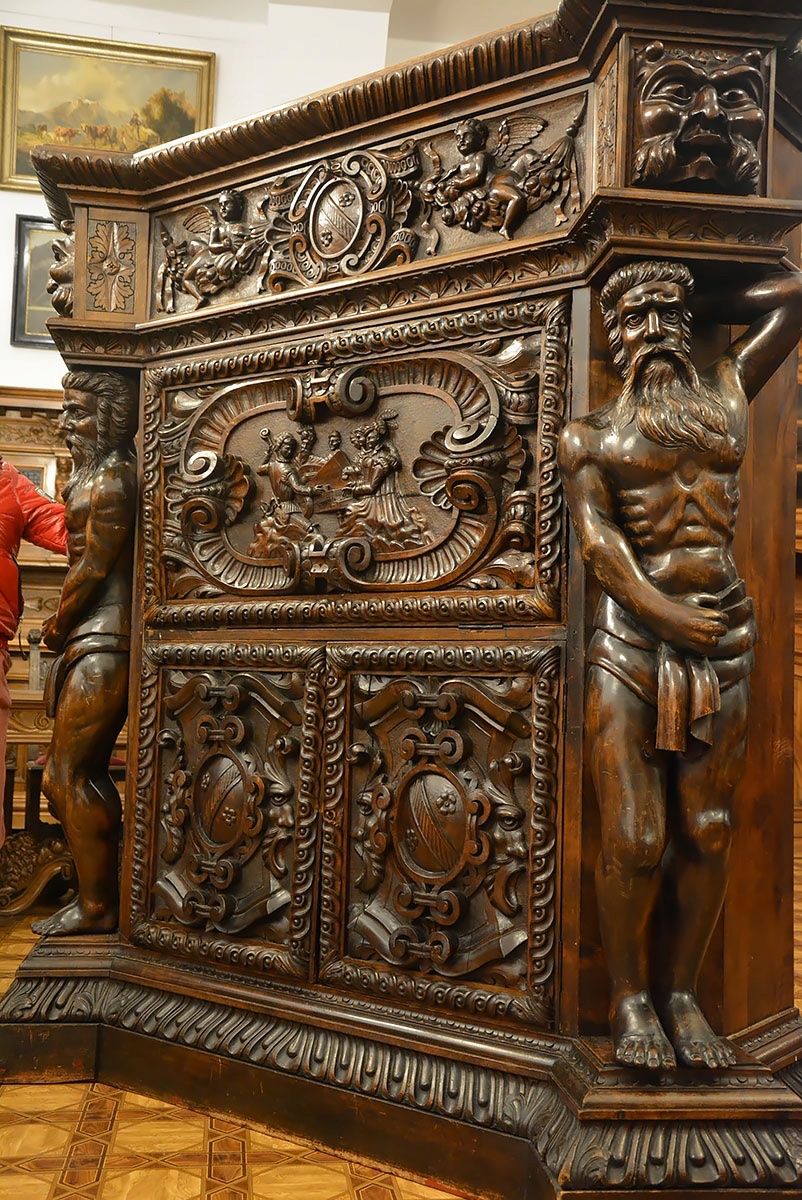 Armadi: Einzigártige luxuriös schrank , bar – Usato da Zweisimmen venduto da Belinator1969 1