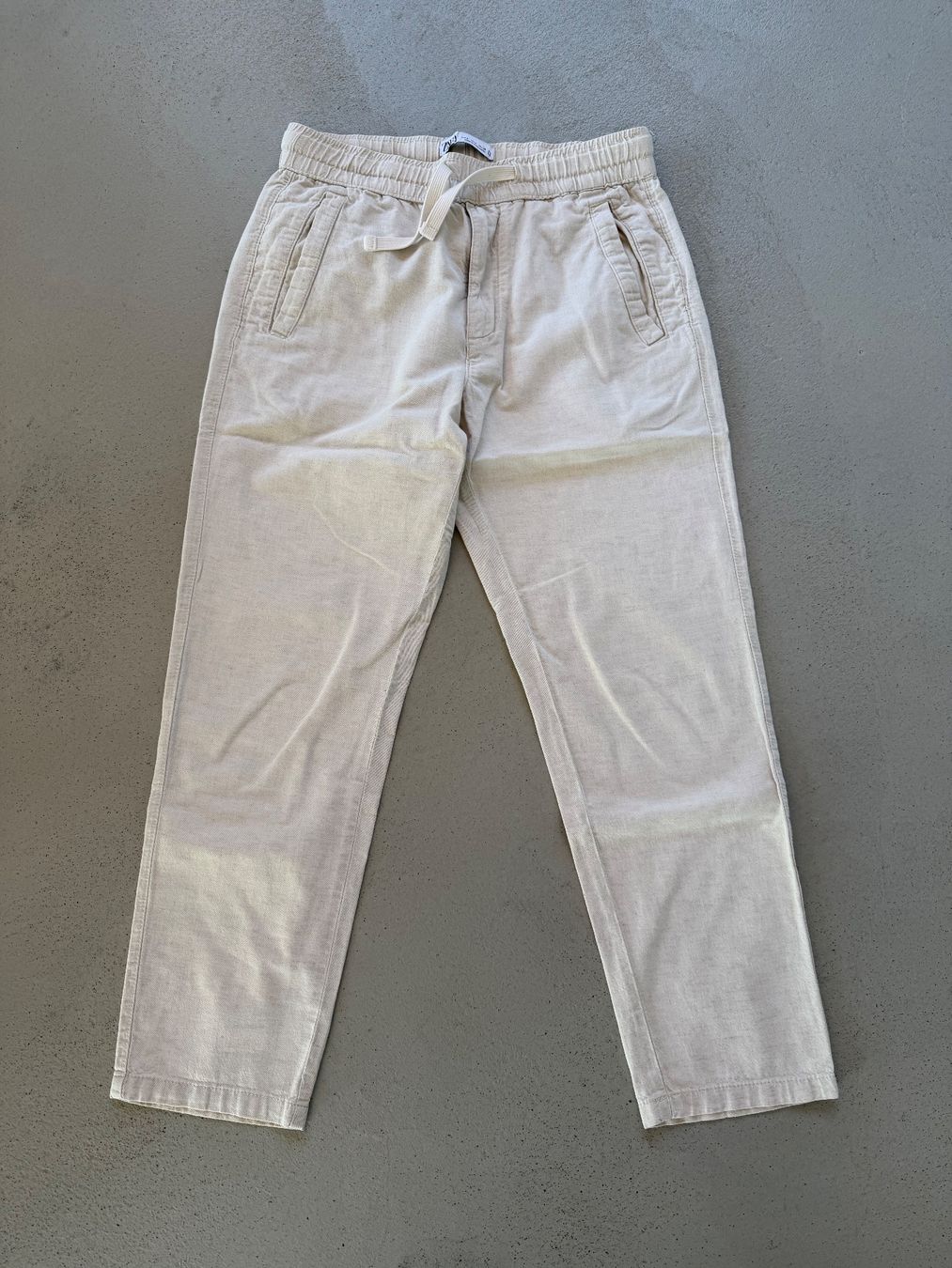 Zara Pantaloni: Zara Man Sommerhose – Usato da St-George venduto da alaixee