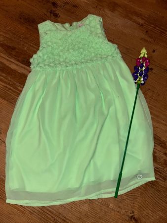 Pastellgrünes Sommerkleid 98 S. Oliver - neuwertig