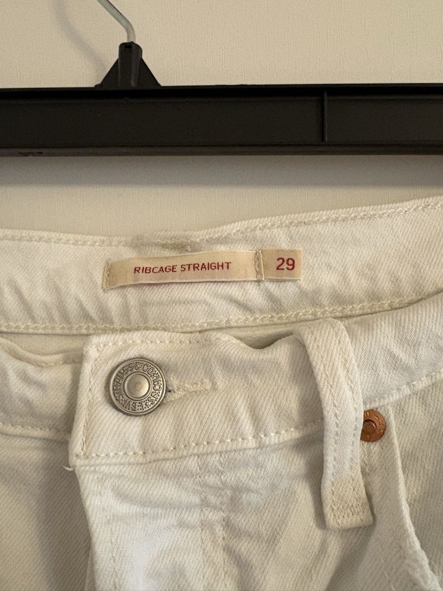 Levi's Jeans: Levi's Ribcage Straight Jeans – Usato da Weisslingen venduto da Ali_z8vw 3