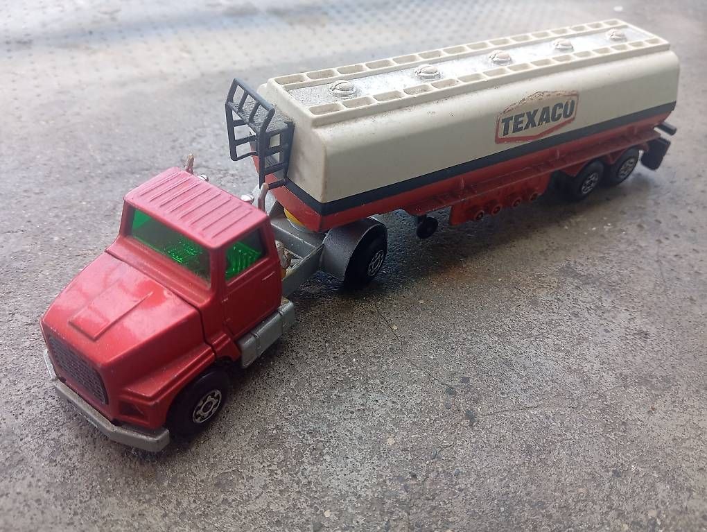 Matchbox Modellini d'auto: Matchbox Superkings Ford lts – Usato da Basel venduto da Petergunn