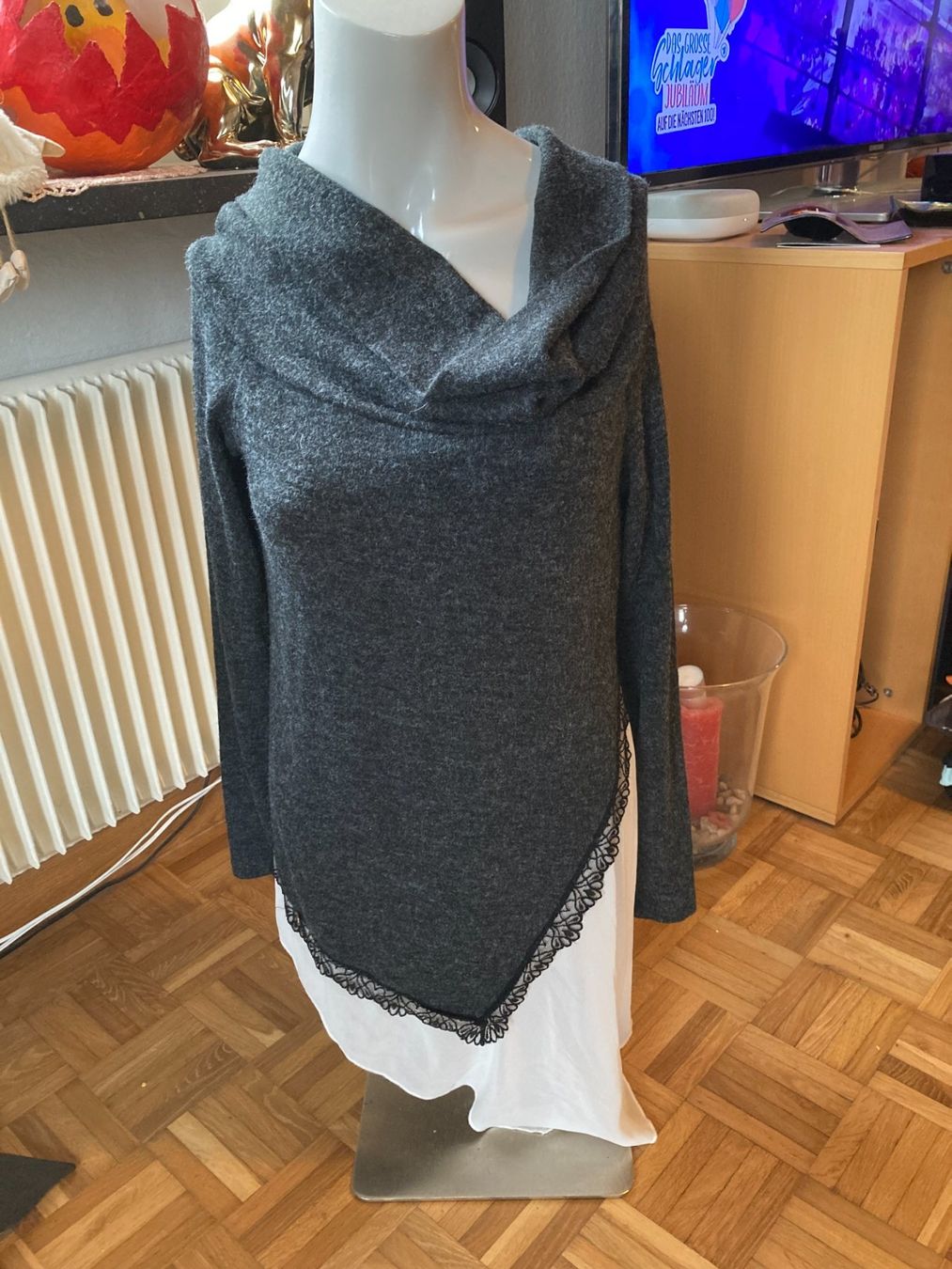 Pulls & Sweat-shirts: Pullover – D'occasion à Balsthal par dasesaro