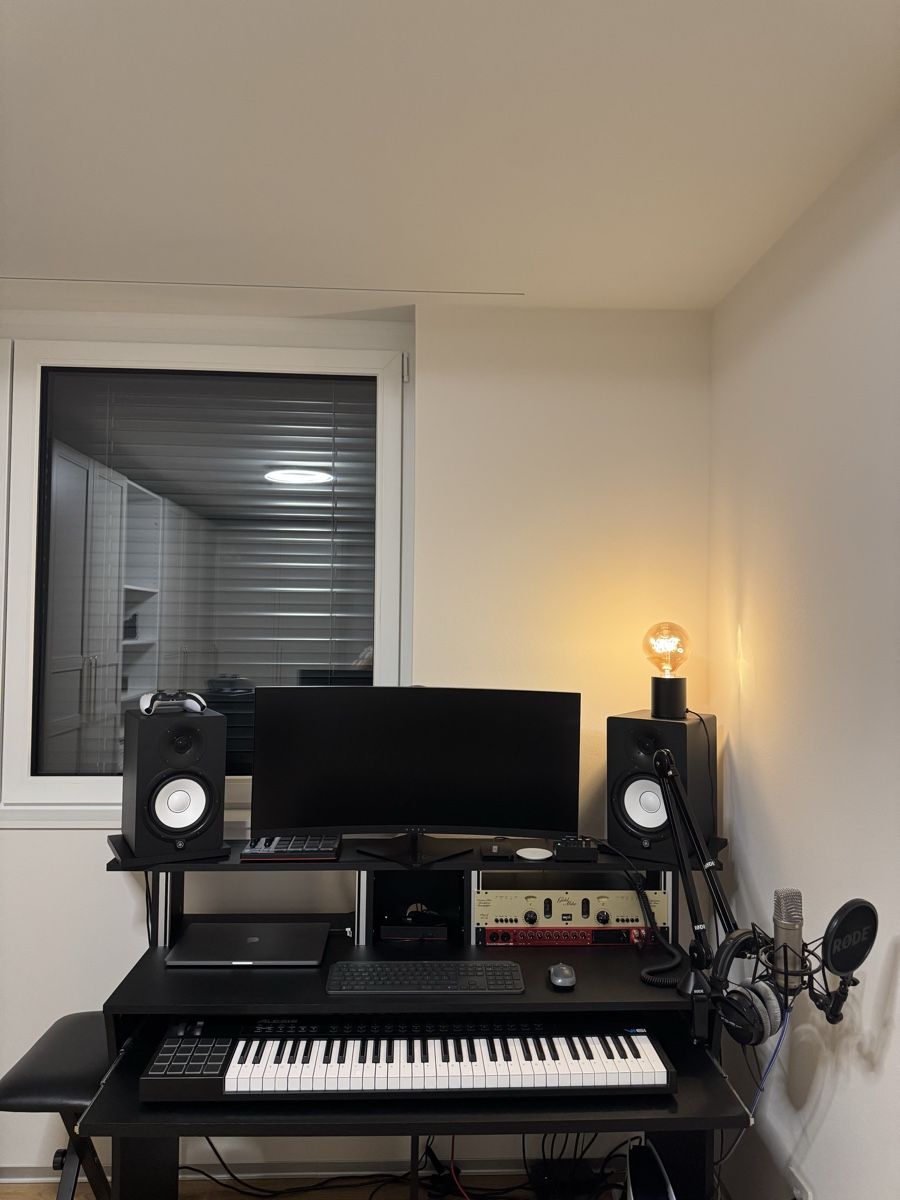 Tavoli: Studio Tisch (Glorious) – Usato da Brig venduto da VS-39