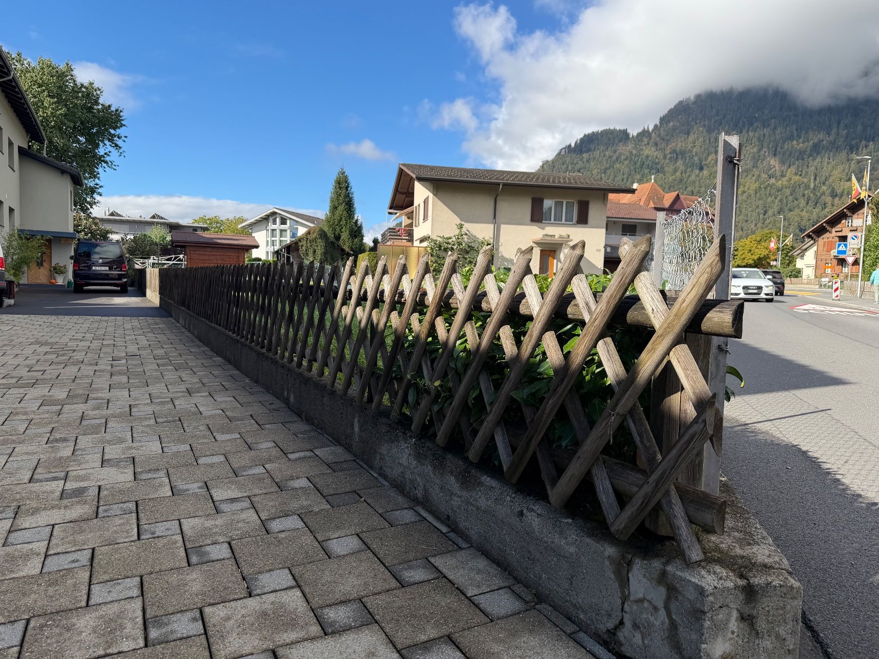 Paravents: Gartenzaun Holz  gebraucht – D'occasion à Unterseen par surfhang 1