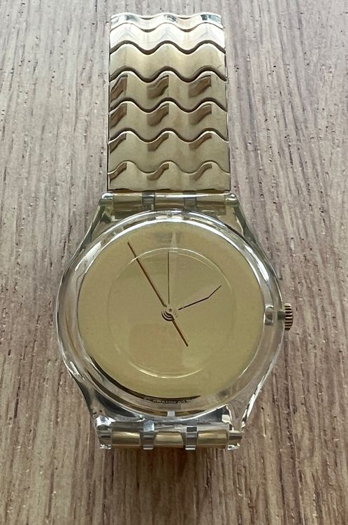 Swatch Orologi: Swatch Vintage Damen Uhr Goldfarbig – Usato da Rebstein venduto da gimmma