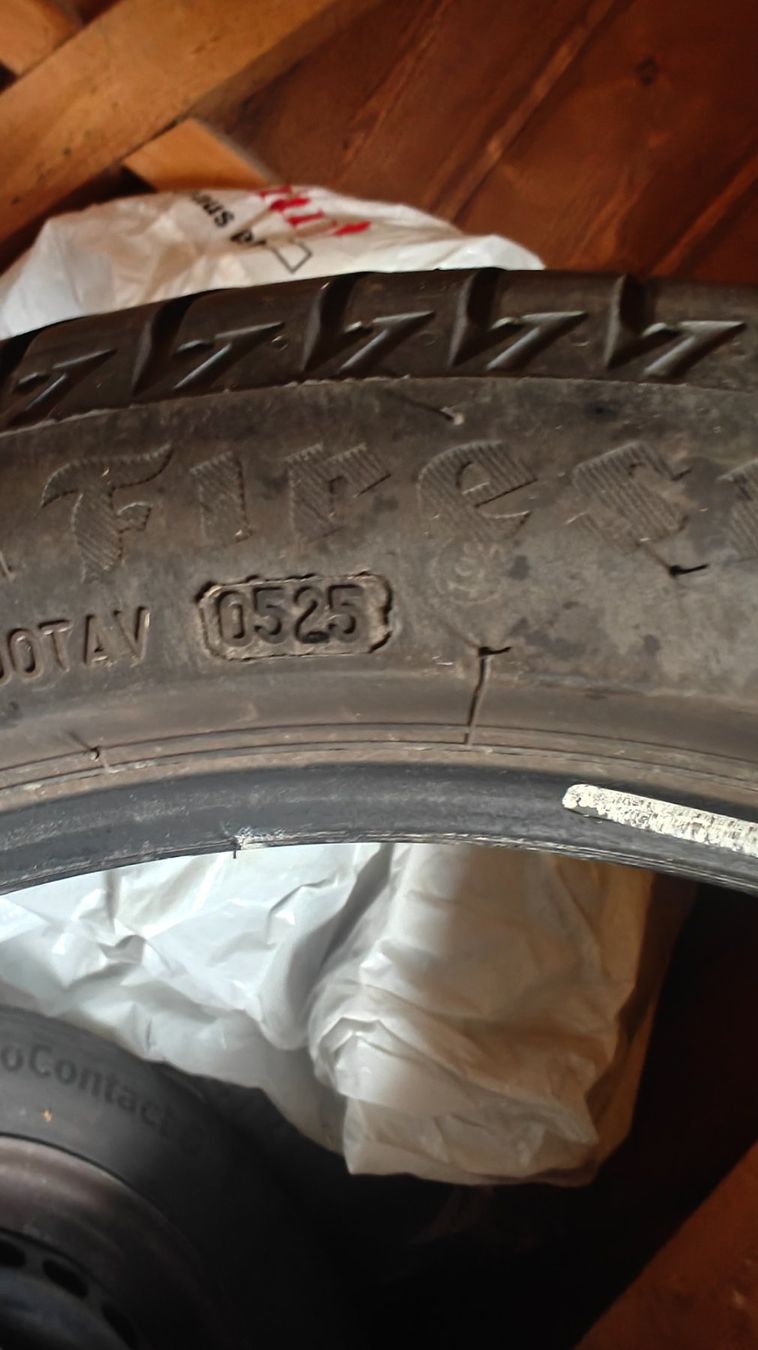 Firestone Pneumatici & Ruote complete: Firestone roadhawk 2 235 45 R18 – Usato da Boll venduto da Matthias2001 2