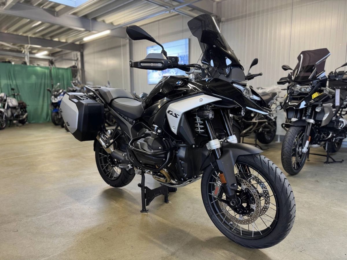 BMW Touring: BMW R 1300 GS Triple Black – Neuf (Voir description) à St. Gallen par syna_99 9