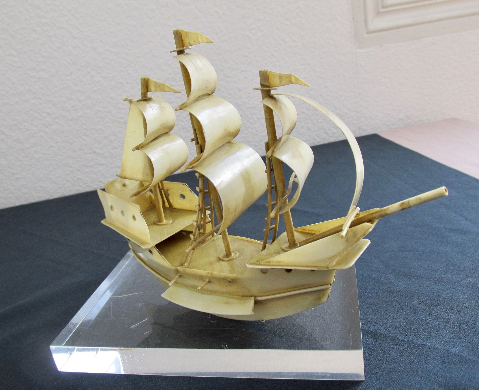 Alle Dekorationen: maritime Dekoration: Bakelit Schiffsmodell, Vintage – Gebraucht aus Winterthur von mat_q5d5 2