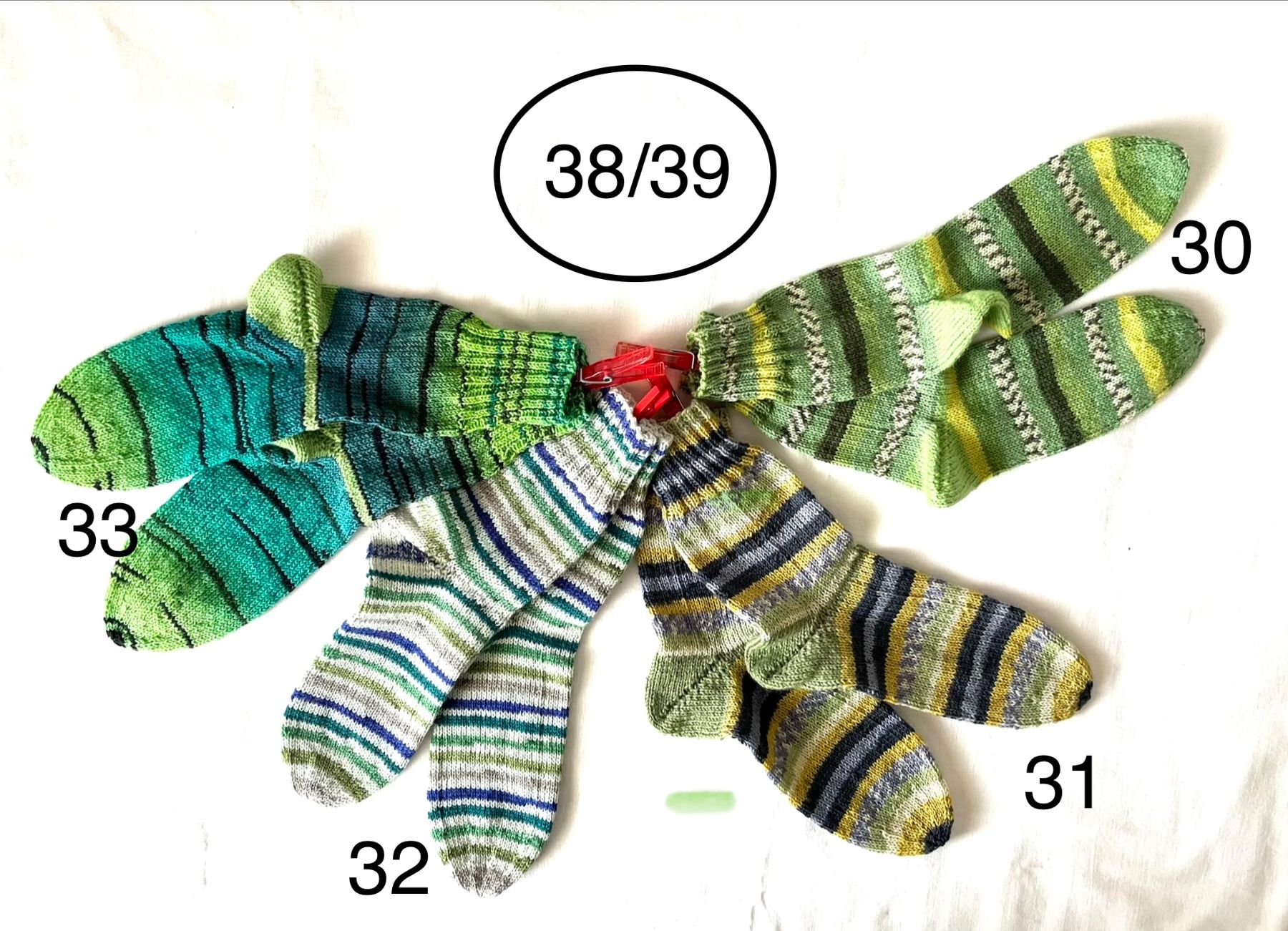 Calze: handgestrickte Wollsocken, 38/39 – Nuovo e nell'imballaggio originale da Engelburg venduto da rautibus