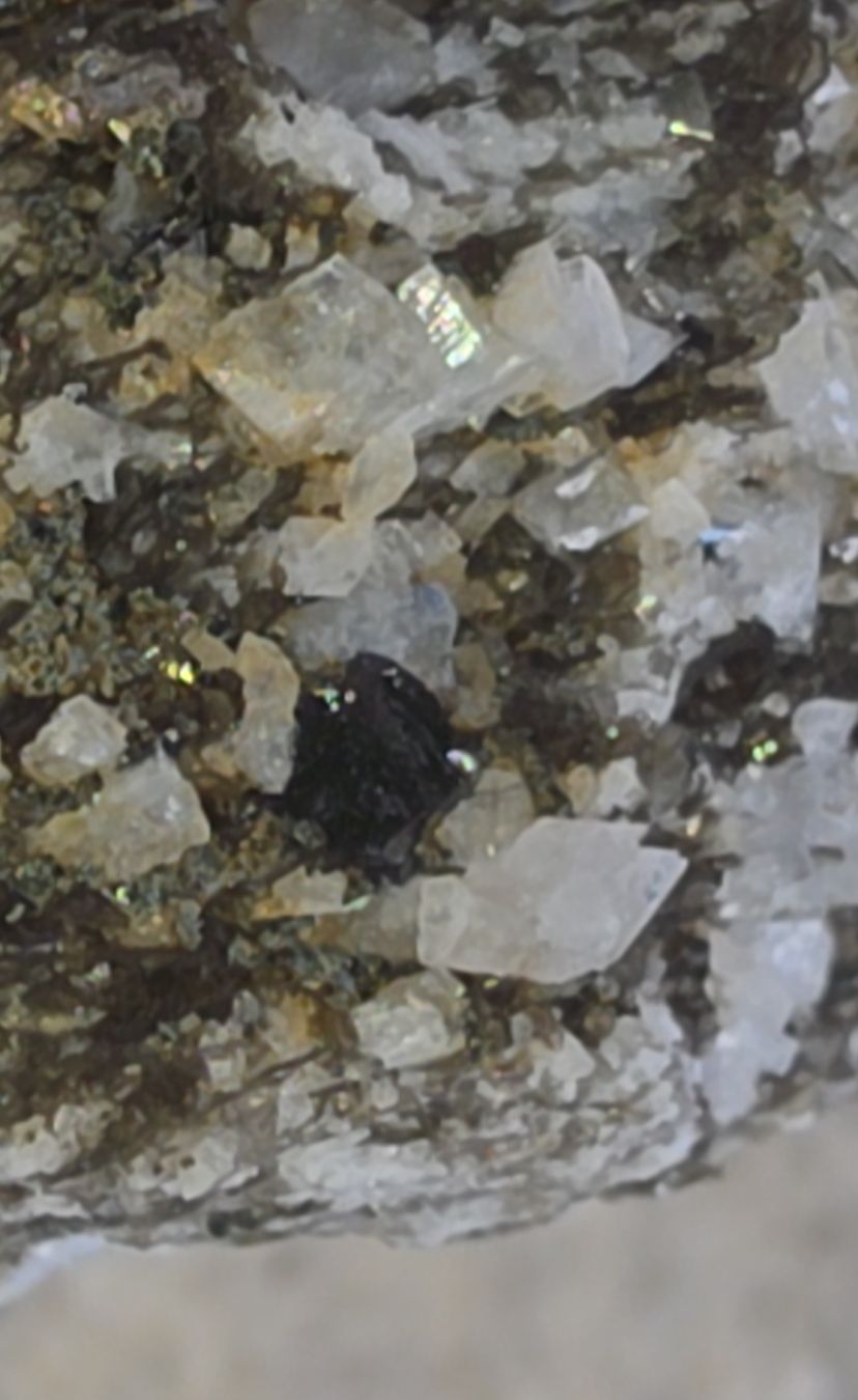 Minerali & Pietre curative: Mineral: Cervandonit Lärcheltini  Binntal – Usato da Glis venduto da nbu_65ys 3