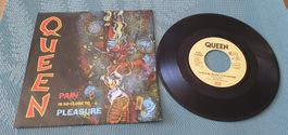 QUEEN, Pain is so close to Pleasure, 7"Single, TOP!
