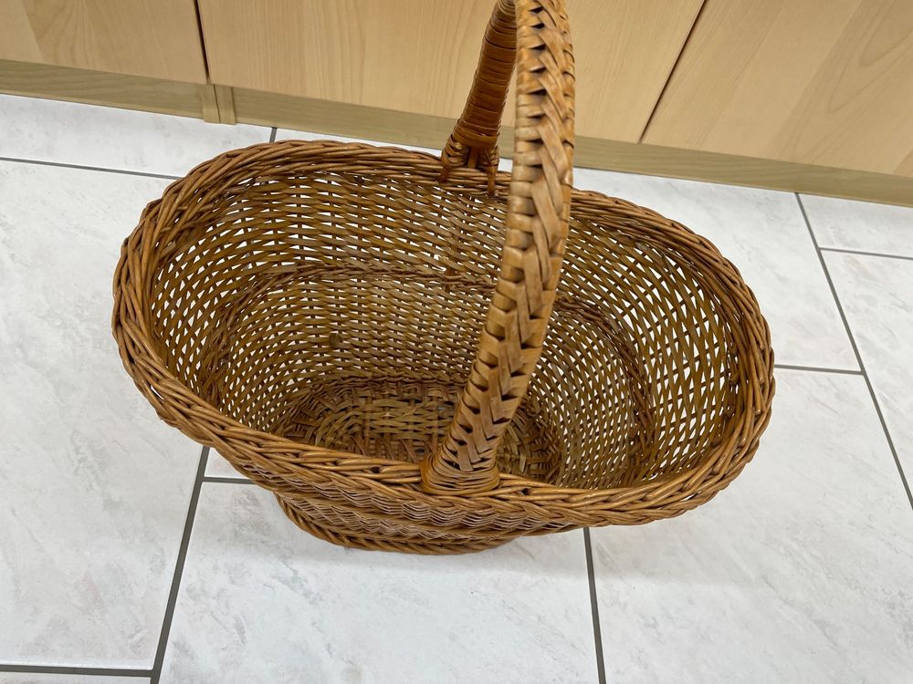 Batania Geschenkkorb Aus Weide - Mit Stoffüberzug 30x23x13cm