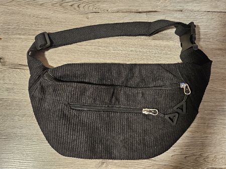 Schicke Cord Bauchtasche, neu!