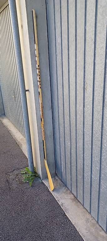 Bastoni & Pale: Cannes de hockey Koho 3345 – Usato da Yverdon-les-Bains venduto da nony 1