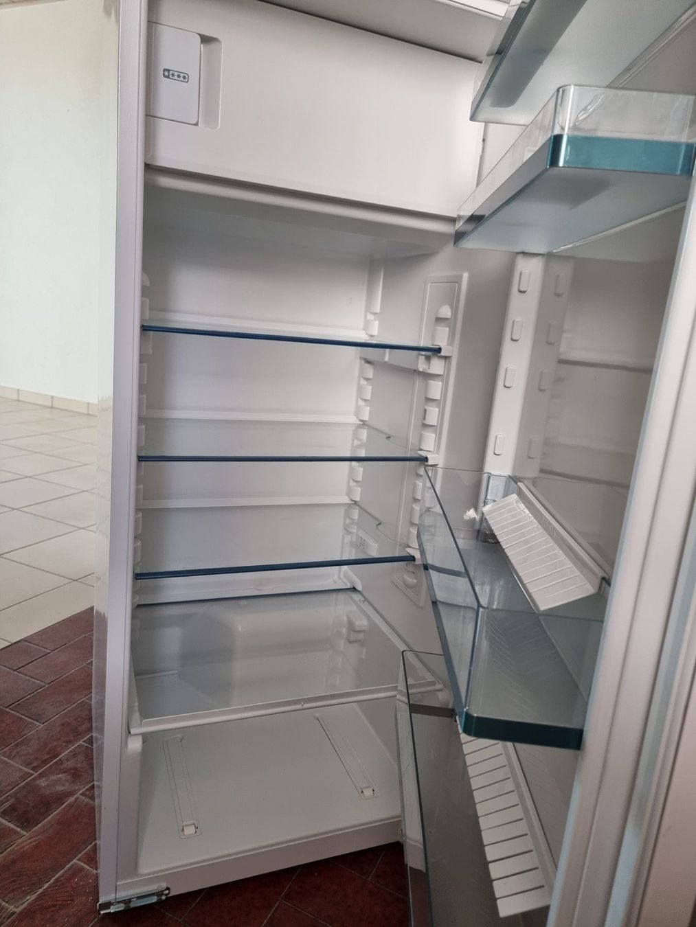 Miele Frigoriferi: Frigo  Miele en excellent état à vendre – Usato da Neuchâtel venduto da cle_j6qj 4