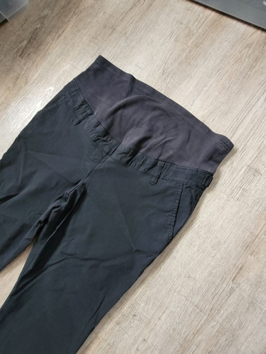 Pantaloni: schwarze Schwangerschaftshose 42 – Usato da Niederbuchsiten venduto da klengyel 1