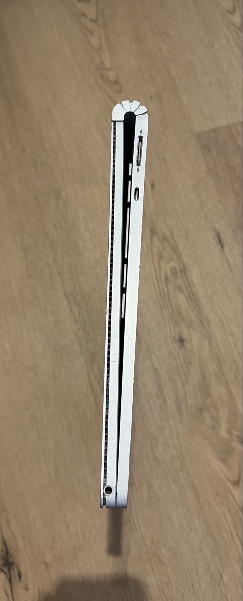 Microsoft Portables: Microsoft Surface Book 2 Laptop mit Ladekabel – Défectueux à Mörschwil par Levian 5