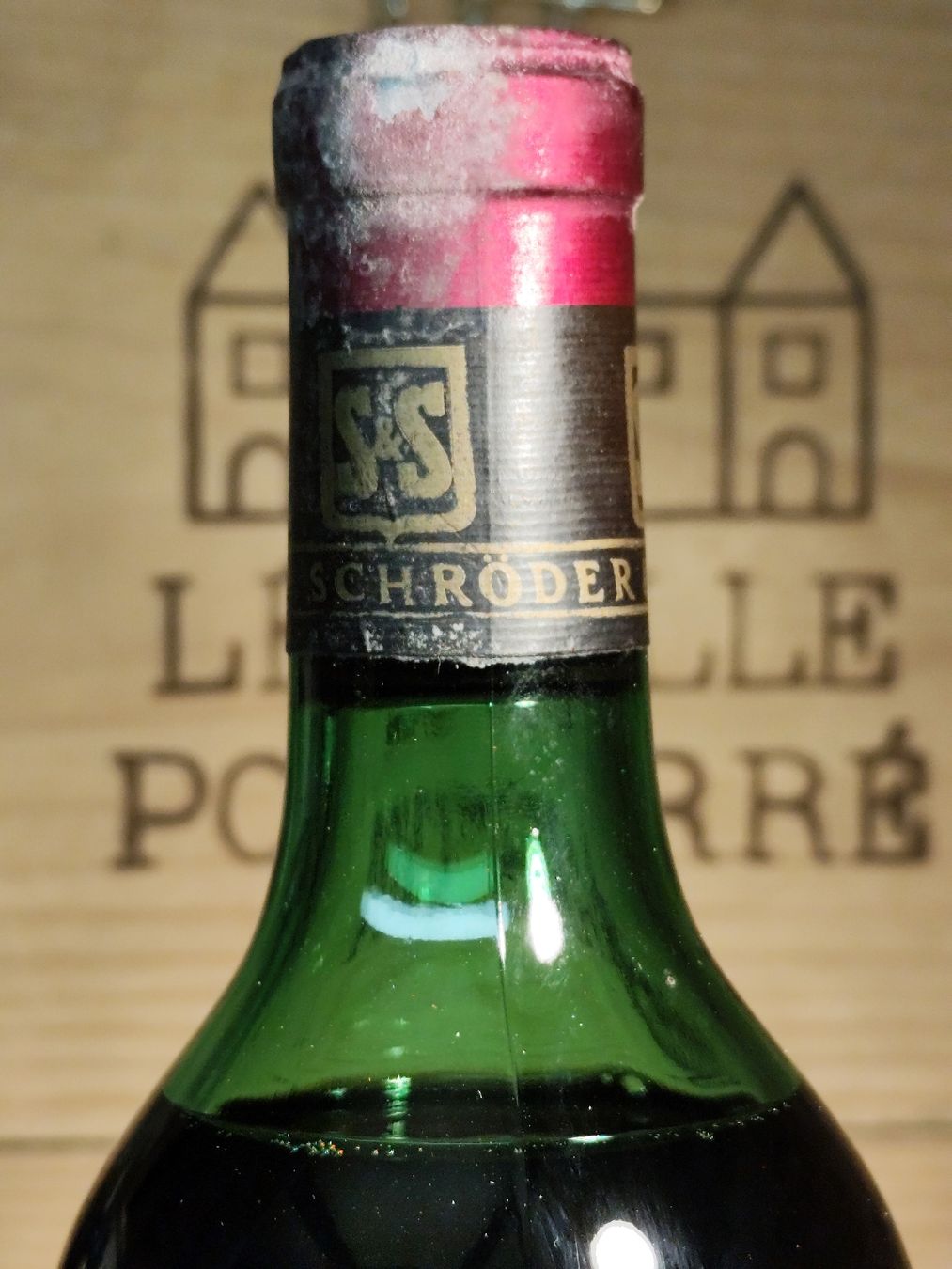 Vino: 1967 Château La Tour de By Médoc – Nuovo e nell'imballaggio originale da Büsserach venduto da Vintage-vins 5