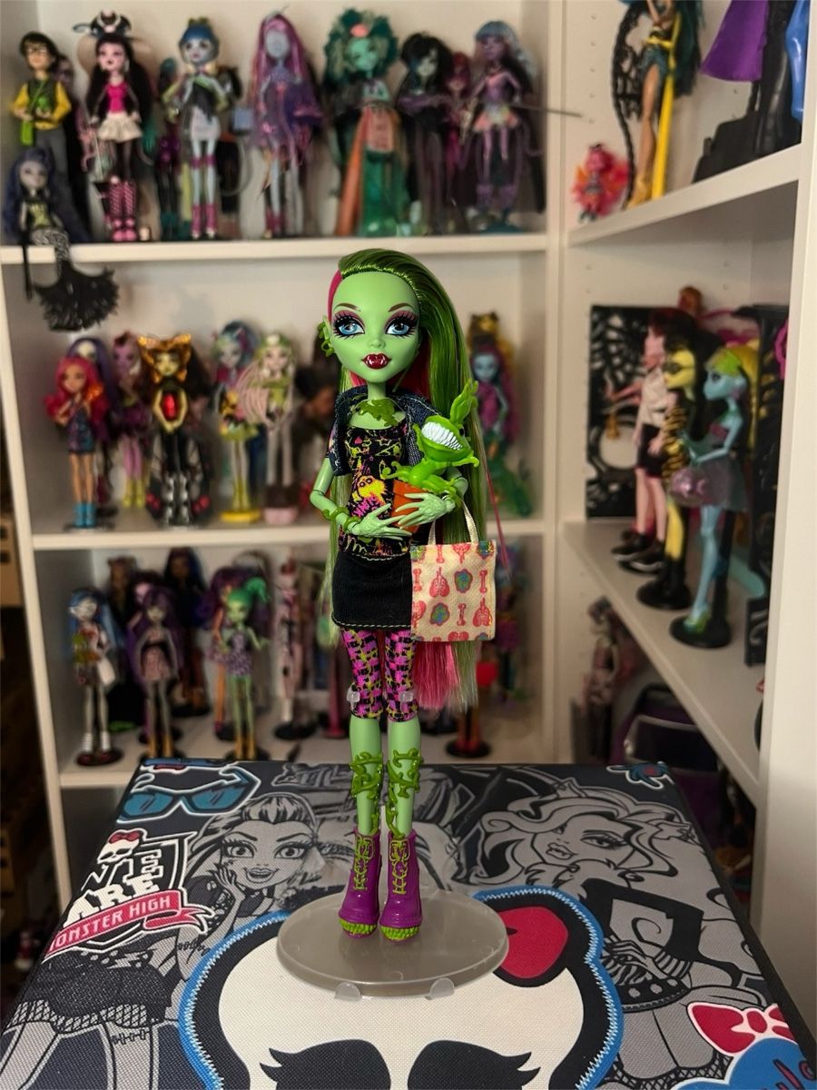 Bambole: Monster high – Nuovo (secondo la descrizione) da Osogna venduto da elisa__ks__