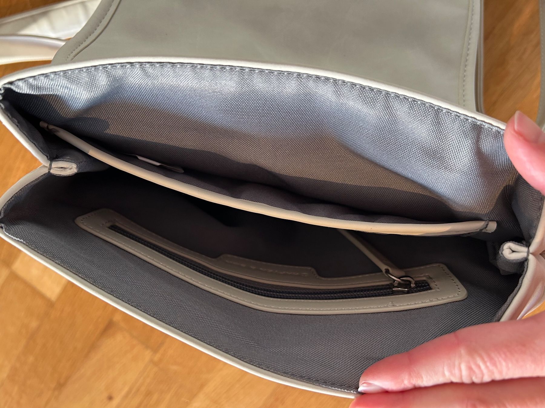 Kapten & Son Zaini: Kapten & Son Copenhagen Tagesrucksack – Usato da Schliern b. Köniz venduto da den_57hf 3