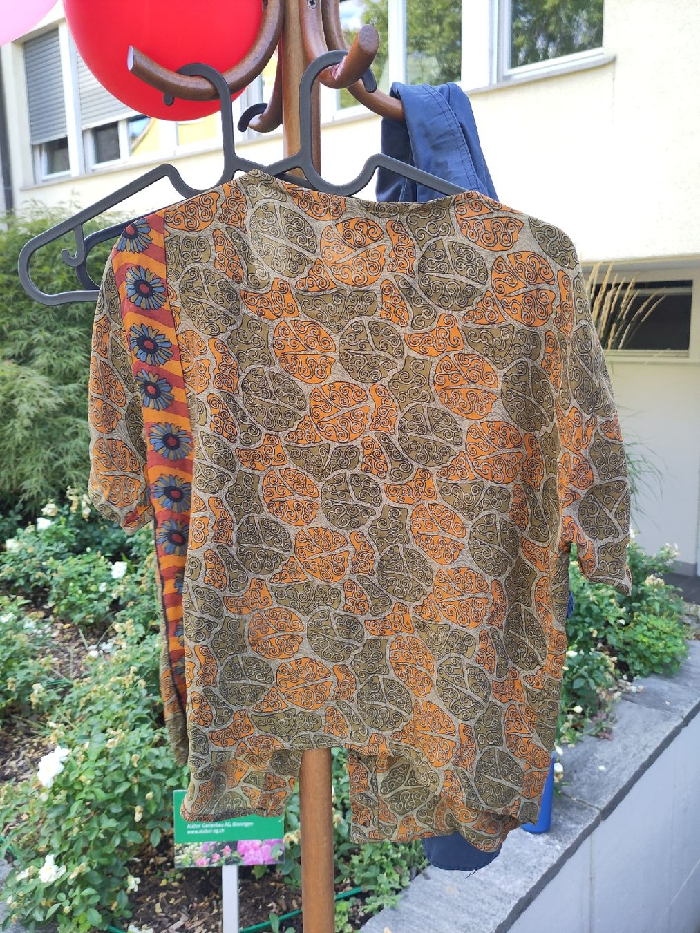 Camicette: Bluse orientalisch 100% Seide  – Usato da Basel venduto da Lucieandert 1