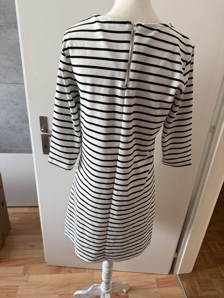 Kleider: Kleid only – Gebraucht aus visp von Kmemo1 1