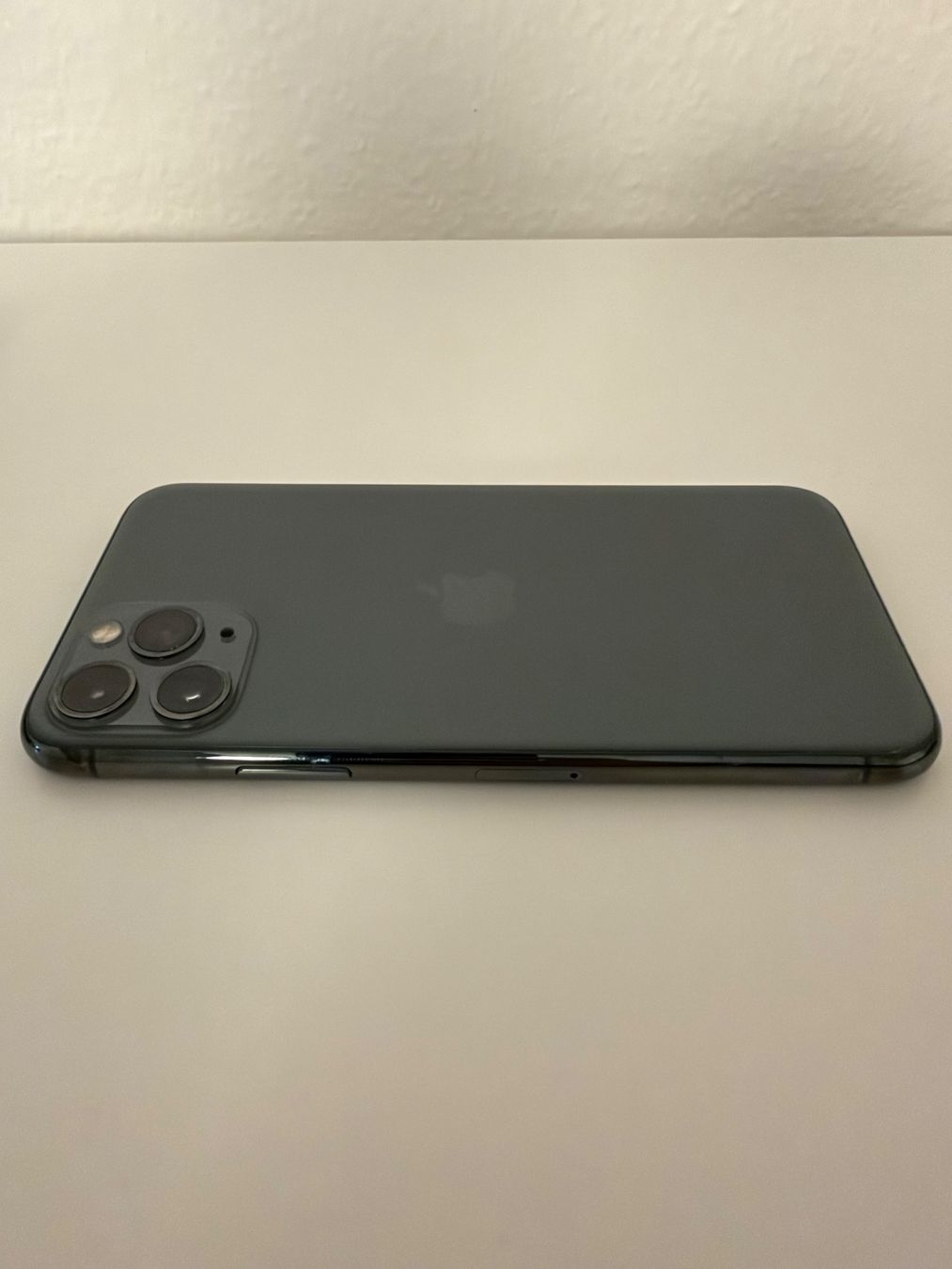 Apple Telefoni cellulari / Smartphones: Iphone 11 Pro - 256 GB – Usato da muttenz venduto da space-frame 4
