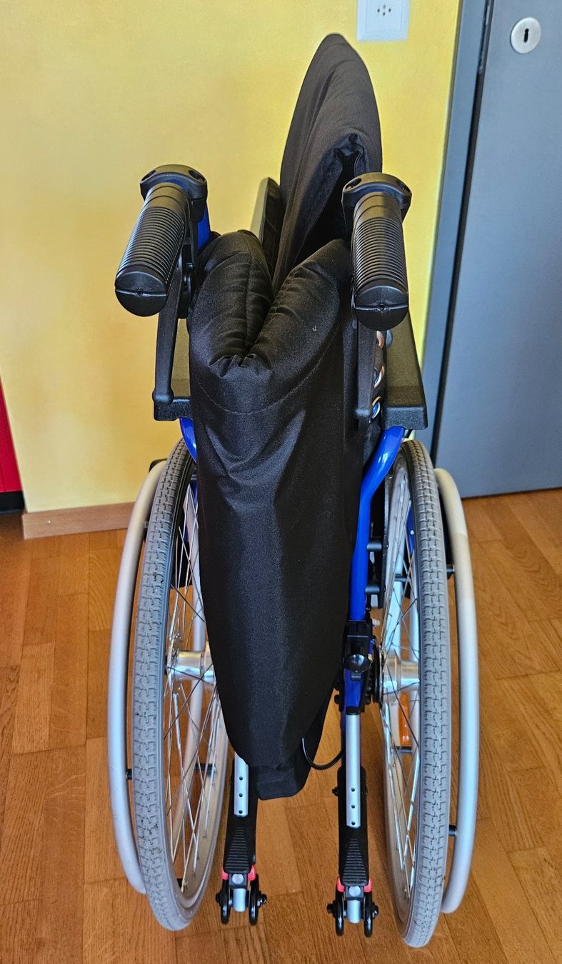 Rollstühle: Leichtgewichtrollstuhl Bison 2 blue – Gebraucht aus Zürich von HaPe09 7