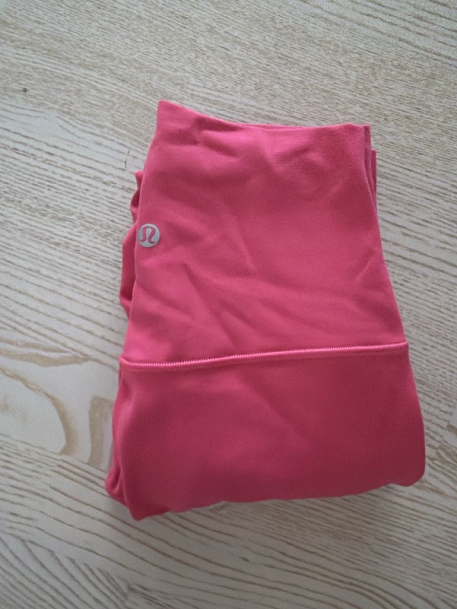 Lululemon Strümpfe & Strumpfhosen: Pinke Lululemon leggins – Gebraucht aus Uznach von Cal 2