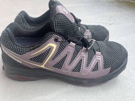 Salomon Goretex 39 1/3 neuwertig Versand OK