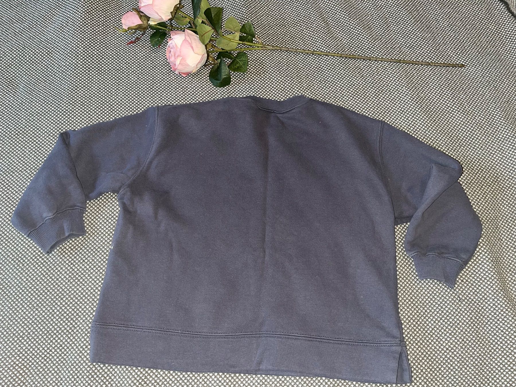 Zara Maglioni & Felpe: Interactive Minnie Mouse grey sweatshirt Zara 8 years -128cm – Usato da Genève venduto da dmt_y25y 1