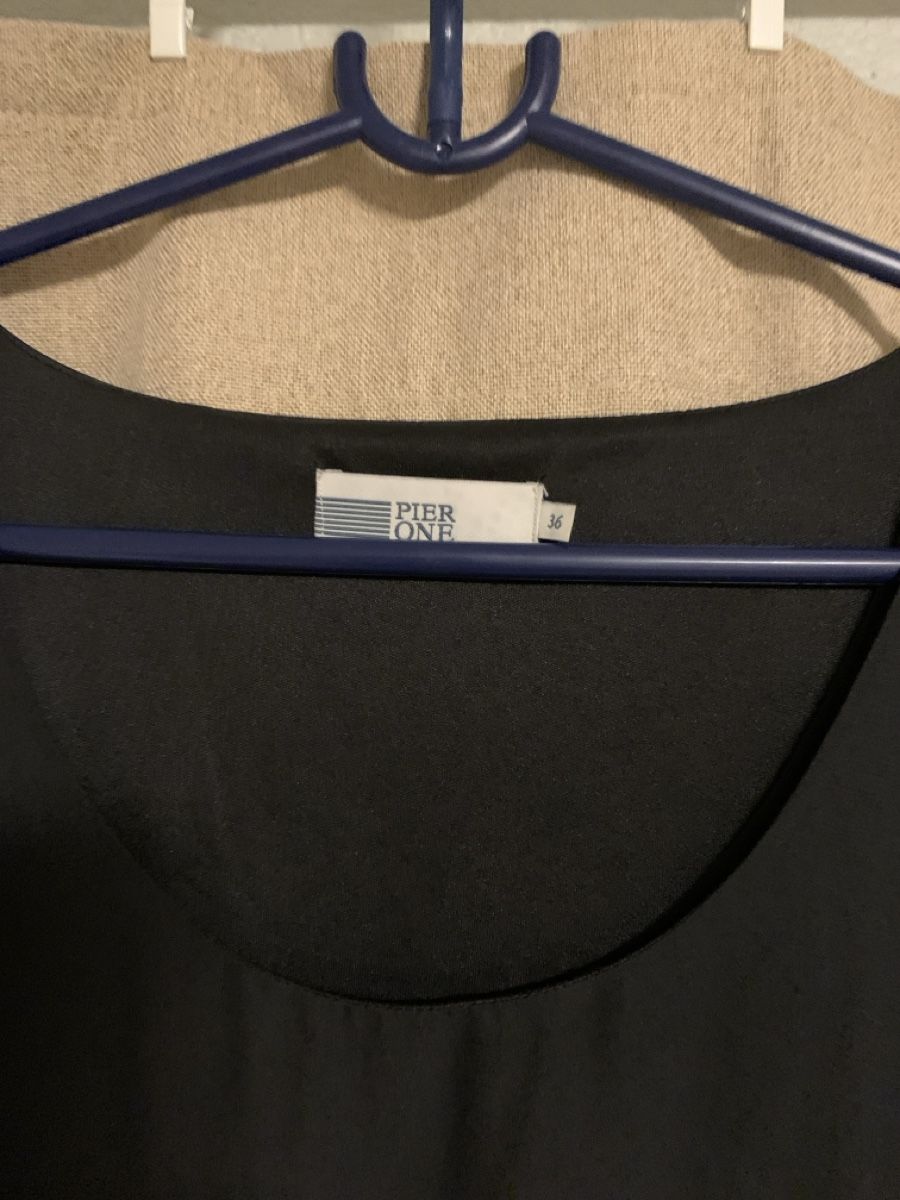 Kleider: Elegantes schwarzes Kleid Grösse 36 – Gebraucht aus Besenbüren von Elli32 2