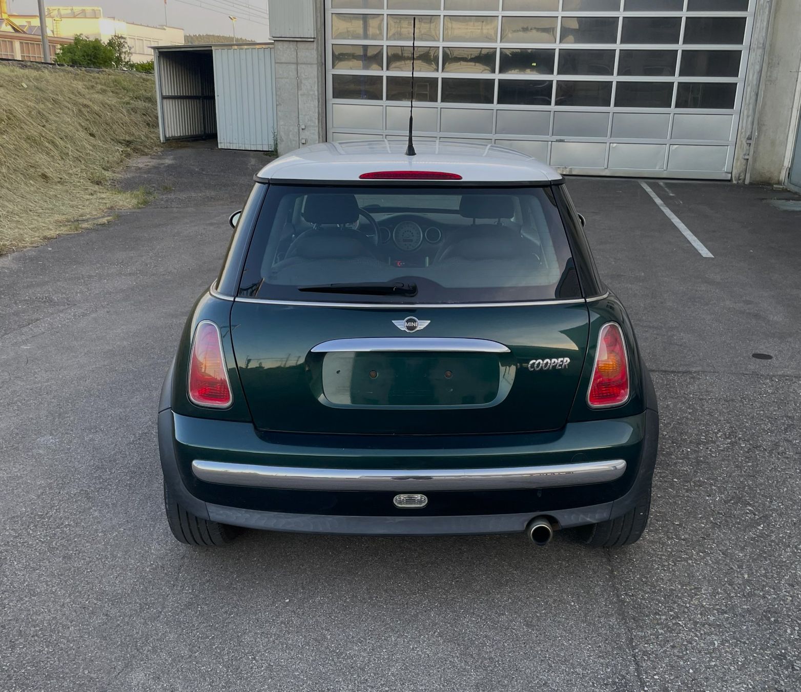 Mini Automobili: MINI Cooper / GEPFLEGT – Difettoso da Wil SG venduto da d.d.d 3