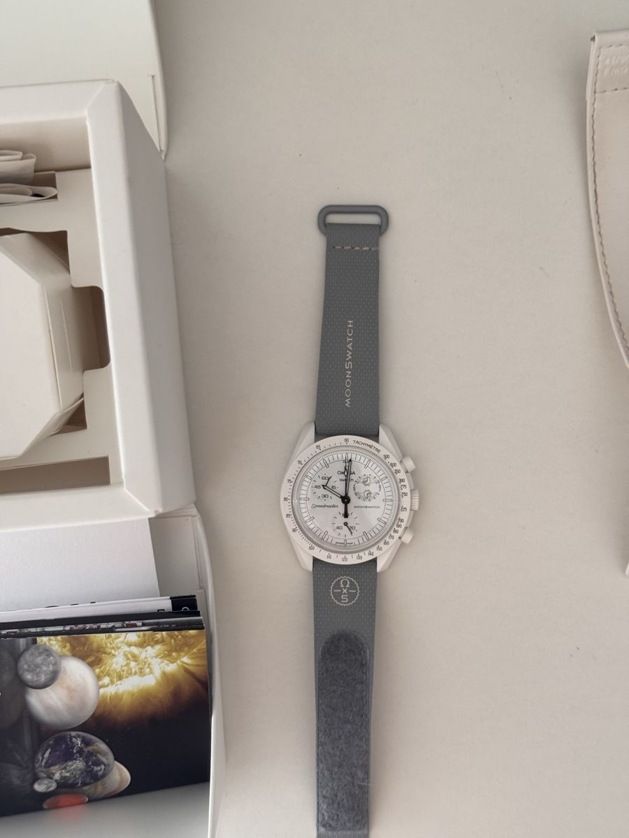 Swatch Uhren: Moonswatch Snoopy White  – Neu (gemäss Beschreibung) aus Morges von chr_w6nj 1