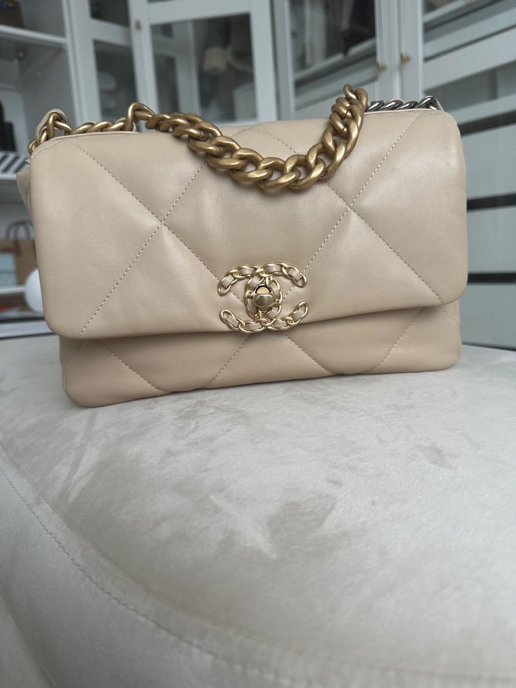 Chanel Borse da donna: Chanel 19 Small Beige Fullset – Nuovo (secondo la descrizione) da Hausen AG venduto da SF3011