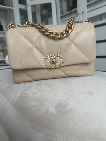 Chanel 19 Small Beige Fullset