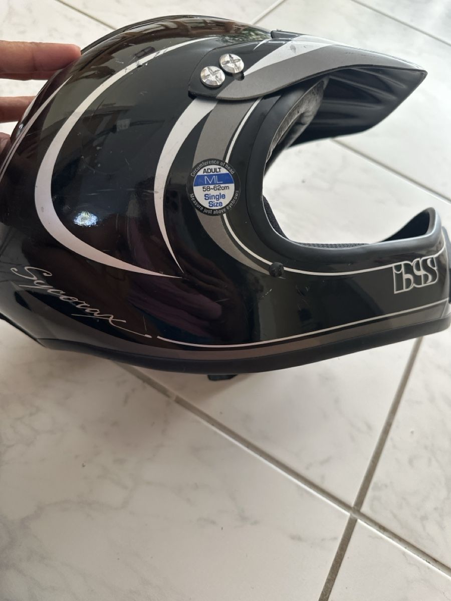 IXS Casques & visières: iXS Downhill Helm schwarz M/L Single Size – D'occasion à Seewen SO par kur_fl6d 5