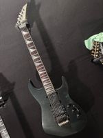CHARVEL Super Strat (Made in Japan) inkl. Koffer
