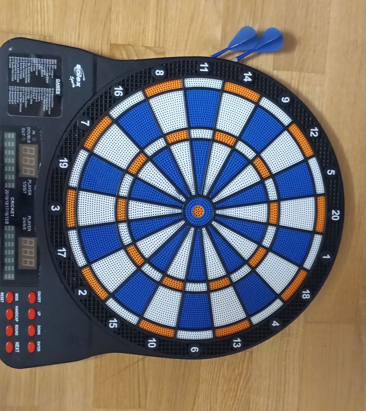 Dart: Electronic Dartboard WinMax blue orange acceptable – Gebraucht aus Bern von pav_8b6j