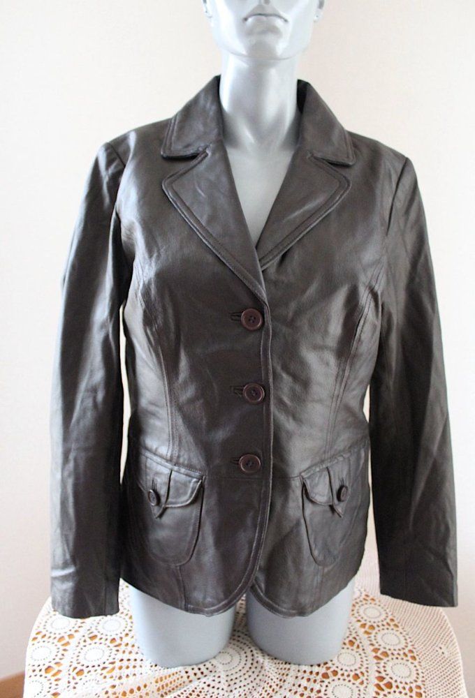 Giacche: Schwarze Lederjacke Gr. 40. – Usato da Locarno venduto da madame-tus-sauds