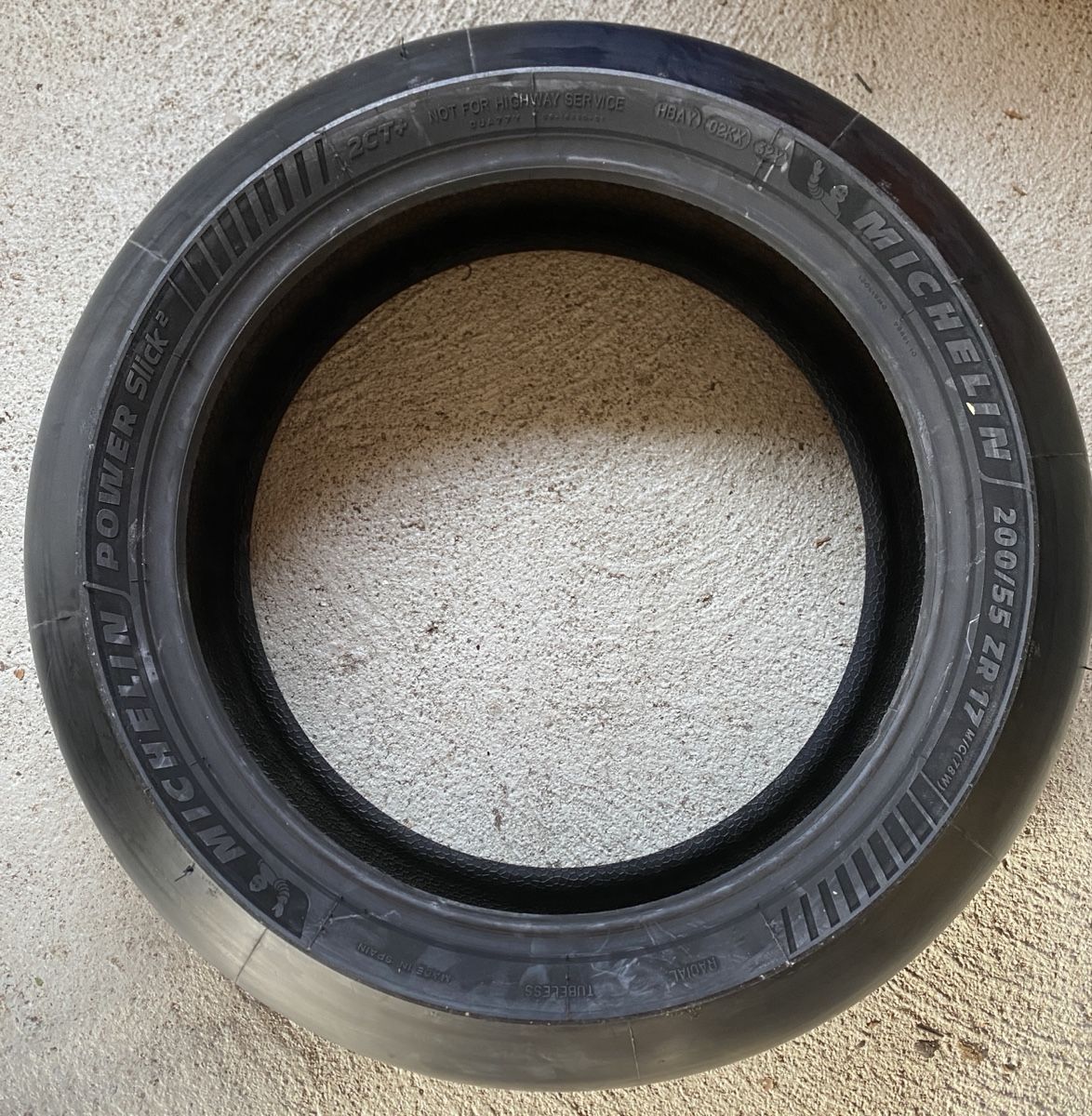 Pneumatici & Ruote complete: Michelin PowerSlick 2 200/55 ZR17 arrière – Nuovo (secondo la descrizione) da Bevaix venduto da Aschnei1 1