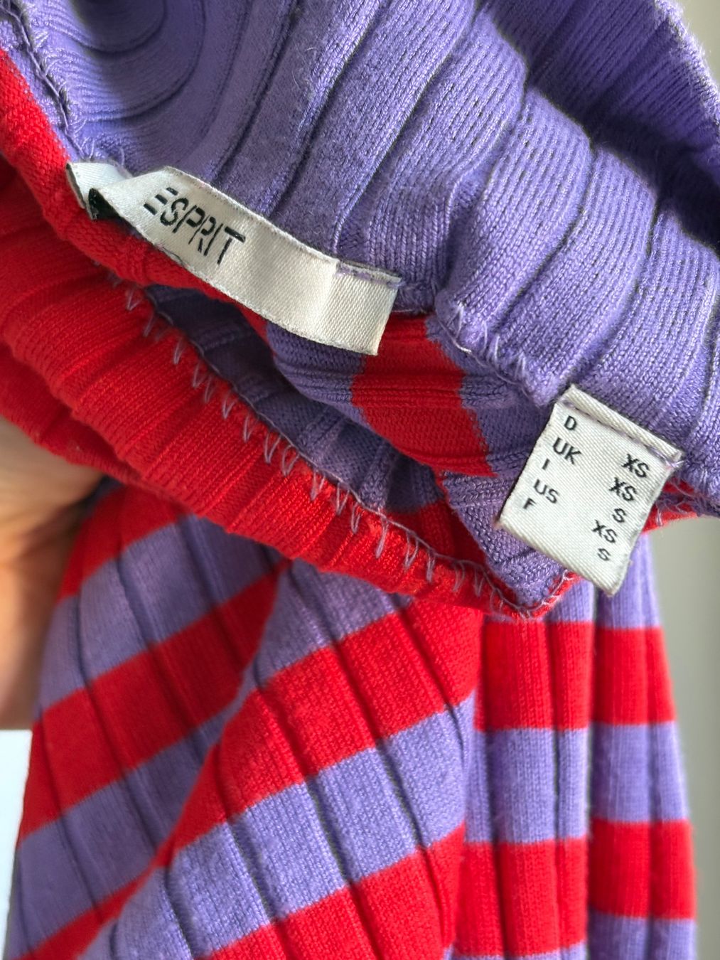 Esprit Camicette, T-shirt & Top: Esprit-Langarmpullover mit Streifenmuster – Usato da Zürich venduto da bbbggg 1
