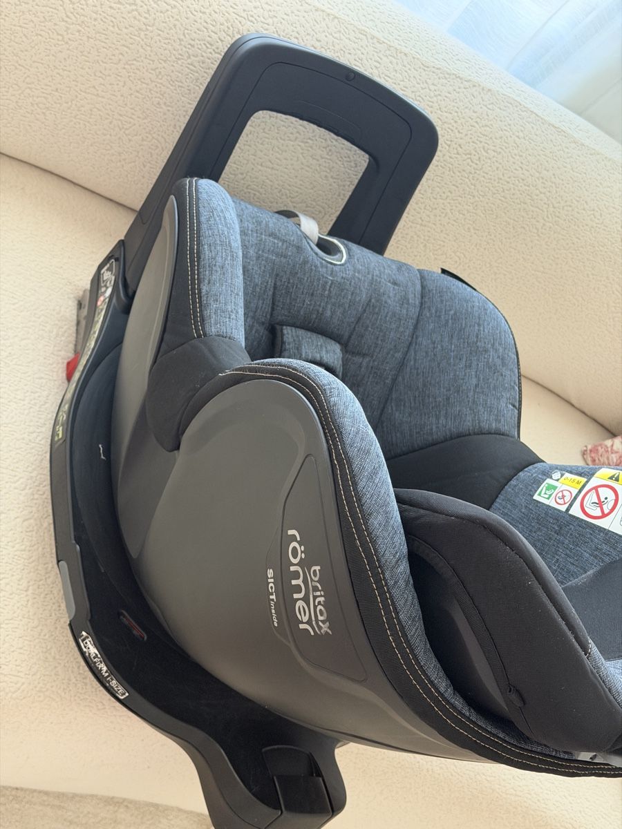 Britax Römer Seggiolini per auto: Britax Römer Dualfix M i-Size Premium Line – Nuovo (secondo la descrizione) da Reinach AG venduto da val_cr2k 4