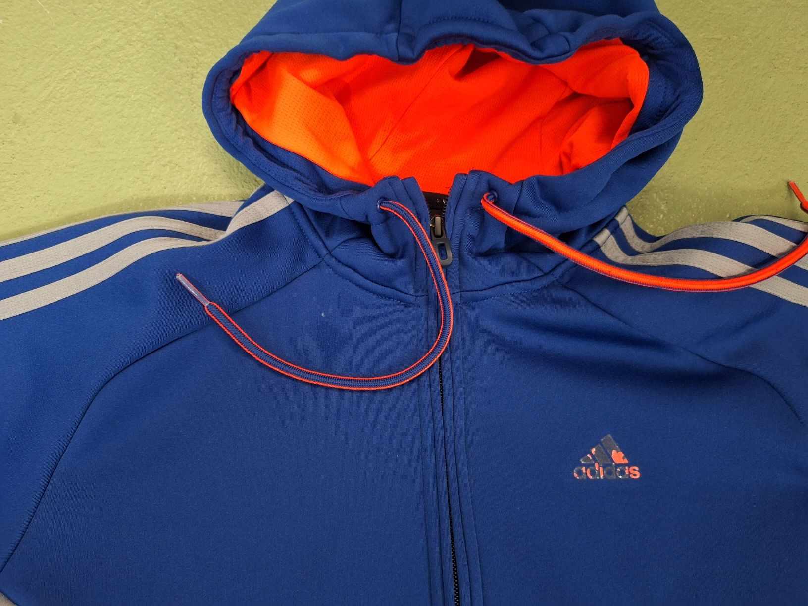 Adidas Giacche: Adidas Trainerjacke Gr. M – Usato da Niederglatt ZH venduto da Bobsli 2